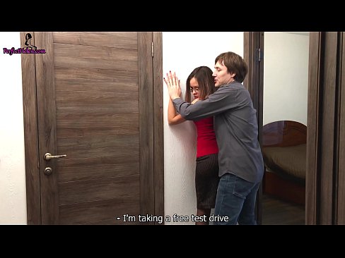 ❤️ Seksikas kinnisvaramaakler tõmbab sensuaalselt oma tussu välja ja keppib korterit müües - Krempai ️❌ Sluts at us ☑